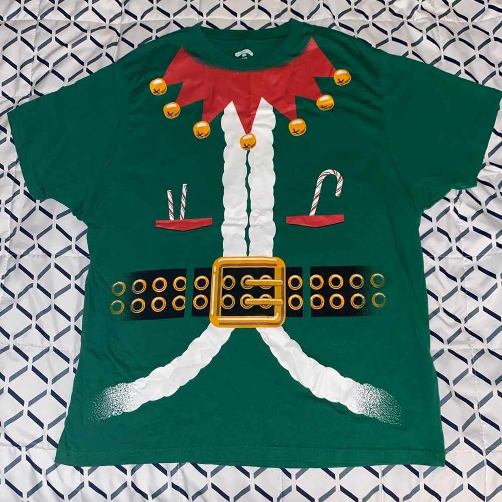 Holiday Time brand- Elf Graphic T-Shirt (XL)